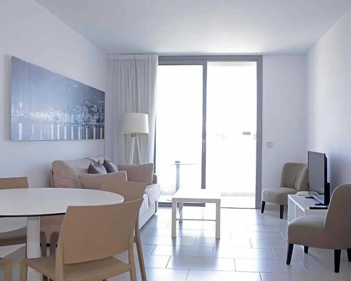 Apartaments B-Llobet Sun & Confort Ibiza 4*,