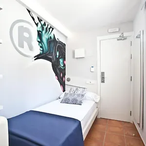 Hotel Ryans Pocket, Ibiza città