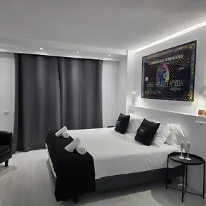 Urban Spaces Apartahotel